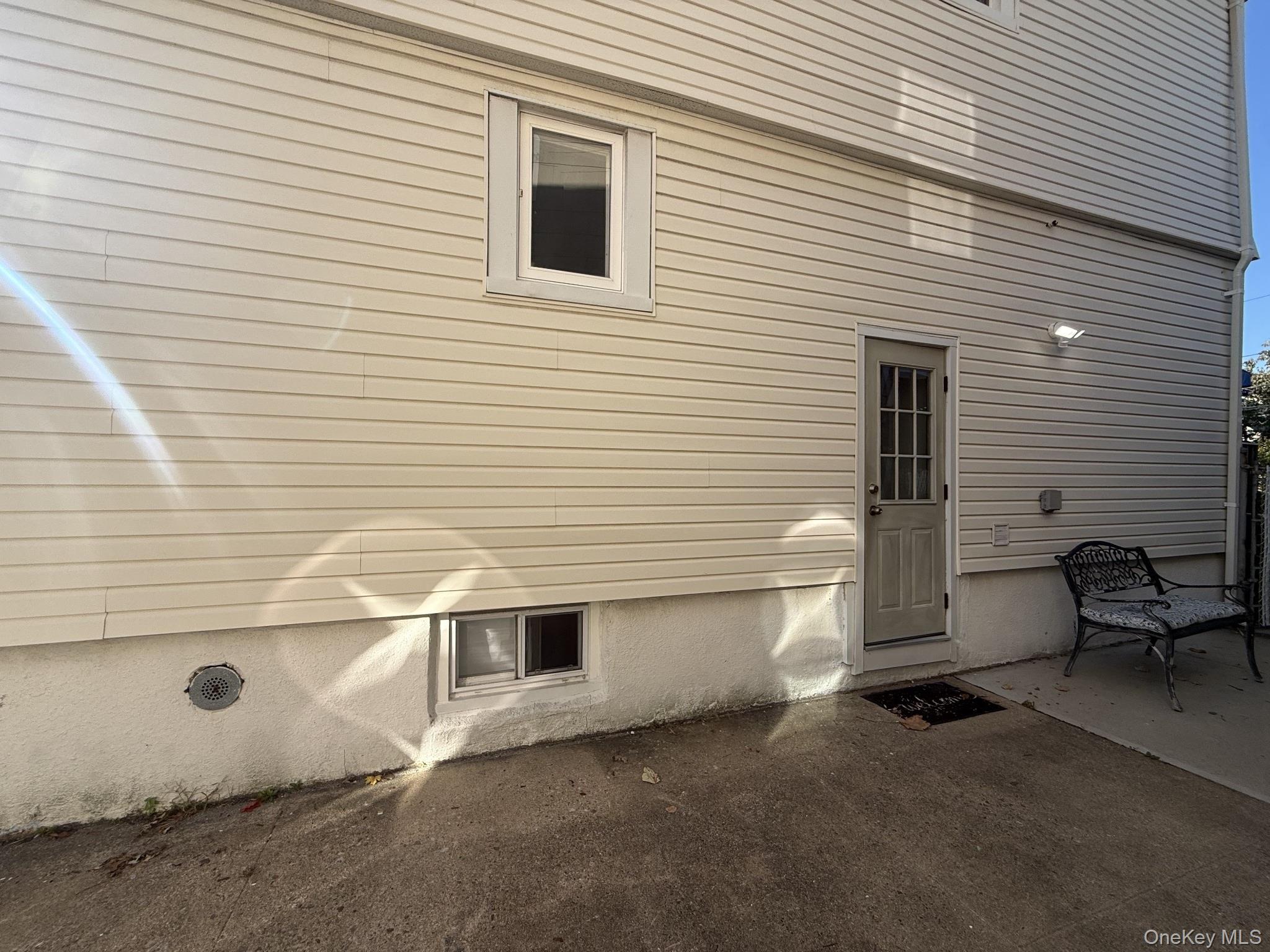 649 W Chester Street, Unit Lower photo 16