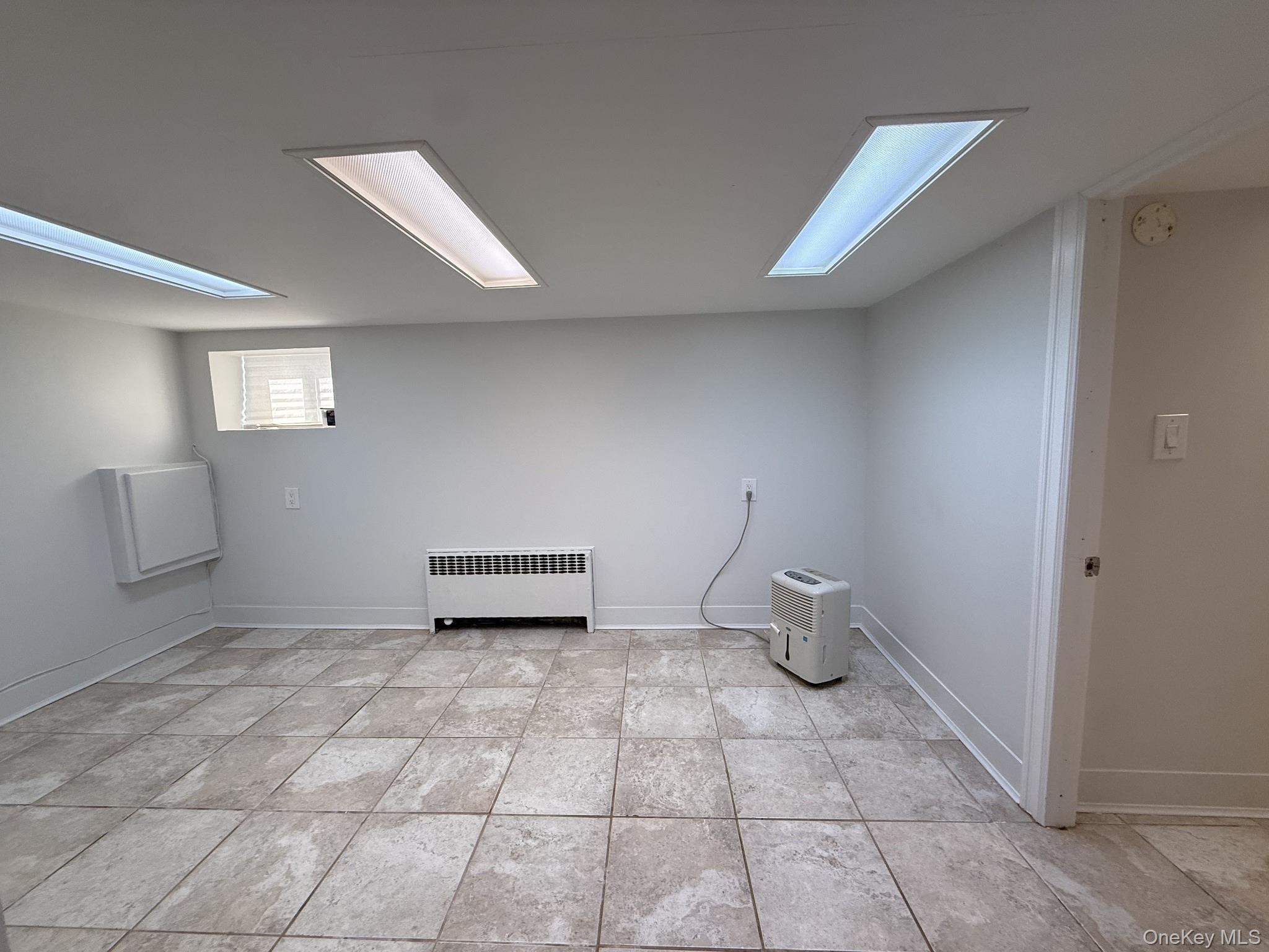 649 W Chester Street, Unit Lower photo 6