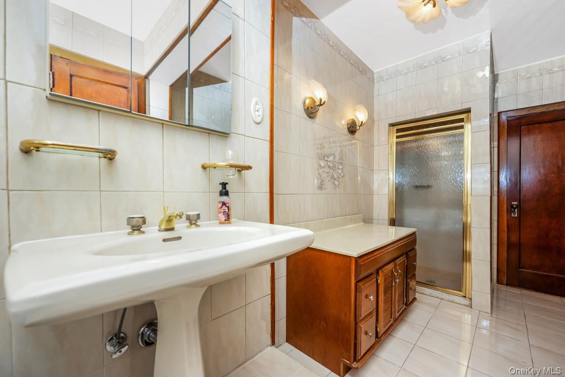88-23 Rutledge Avenue – For Sale photo 19