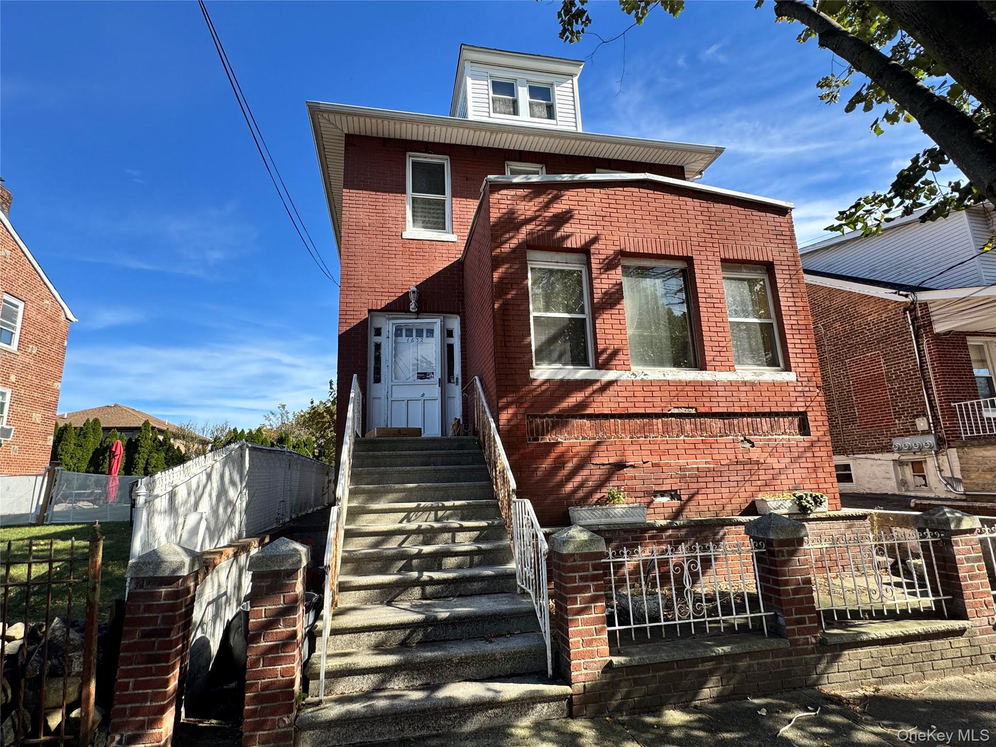 1632 Research Avenue – For Sale