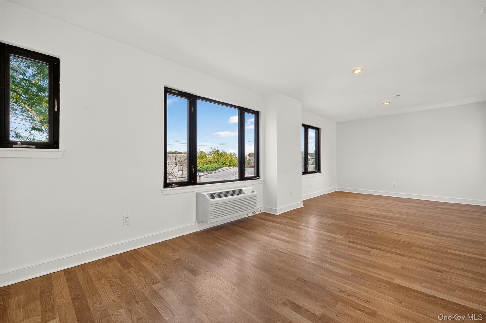 1 Herbert Avenue, Unit 2A photo 5