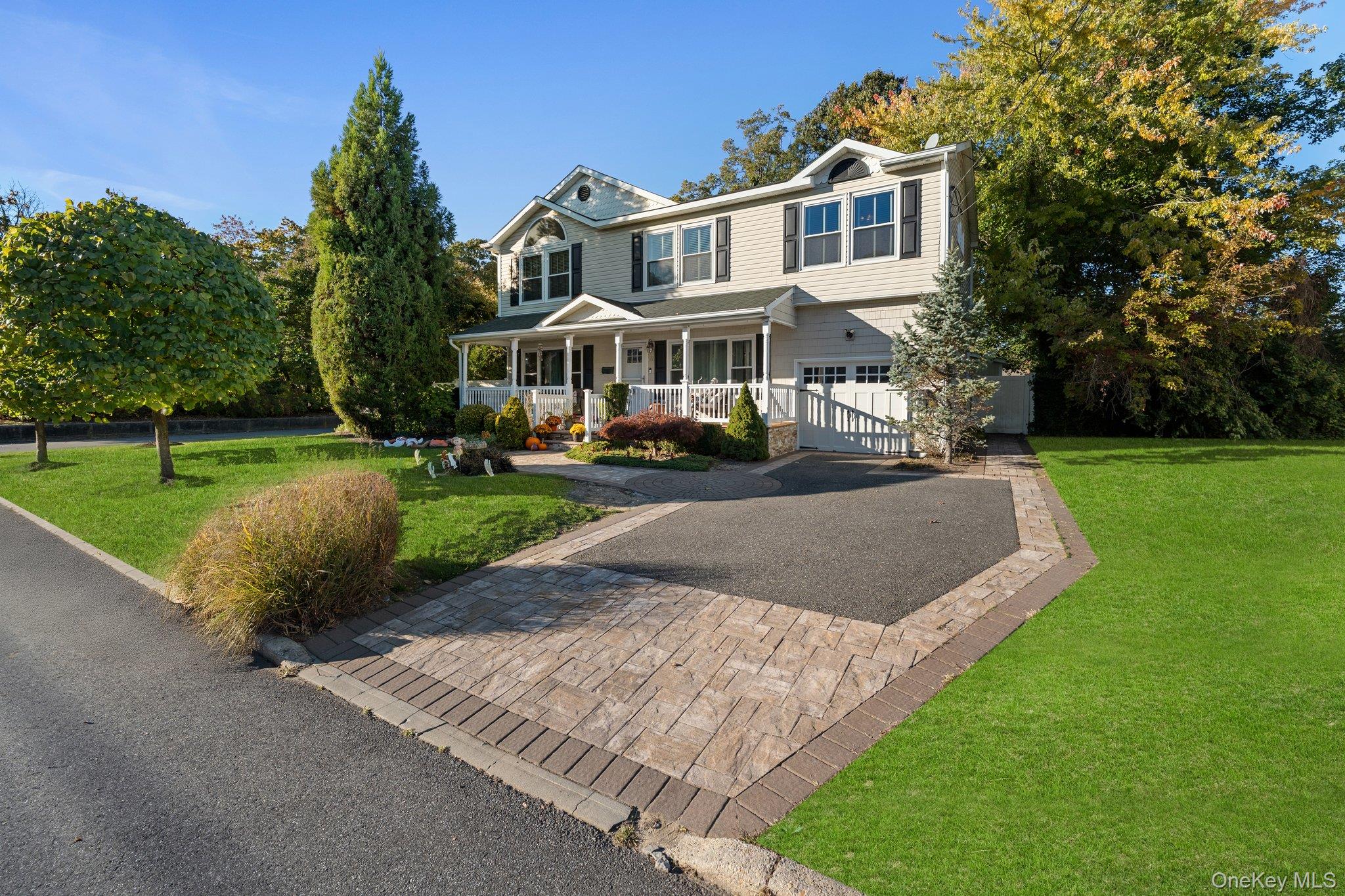 11 Elaine Drive – For Sale photo 3