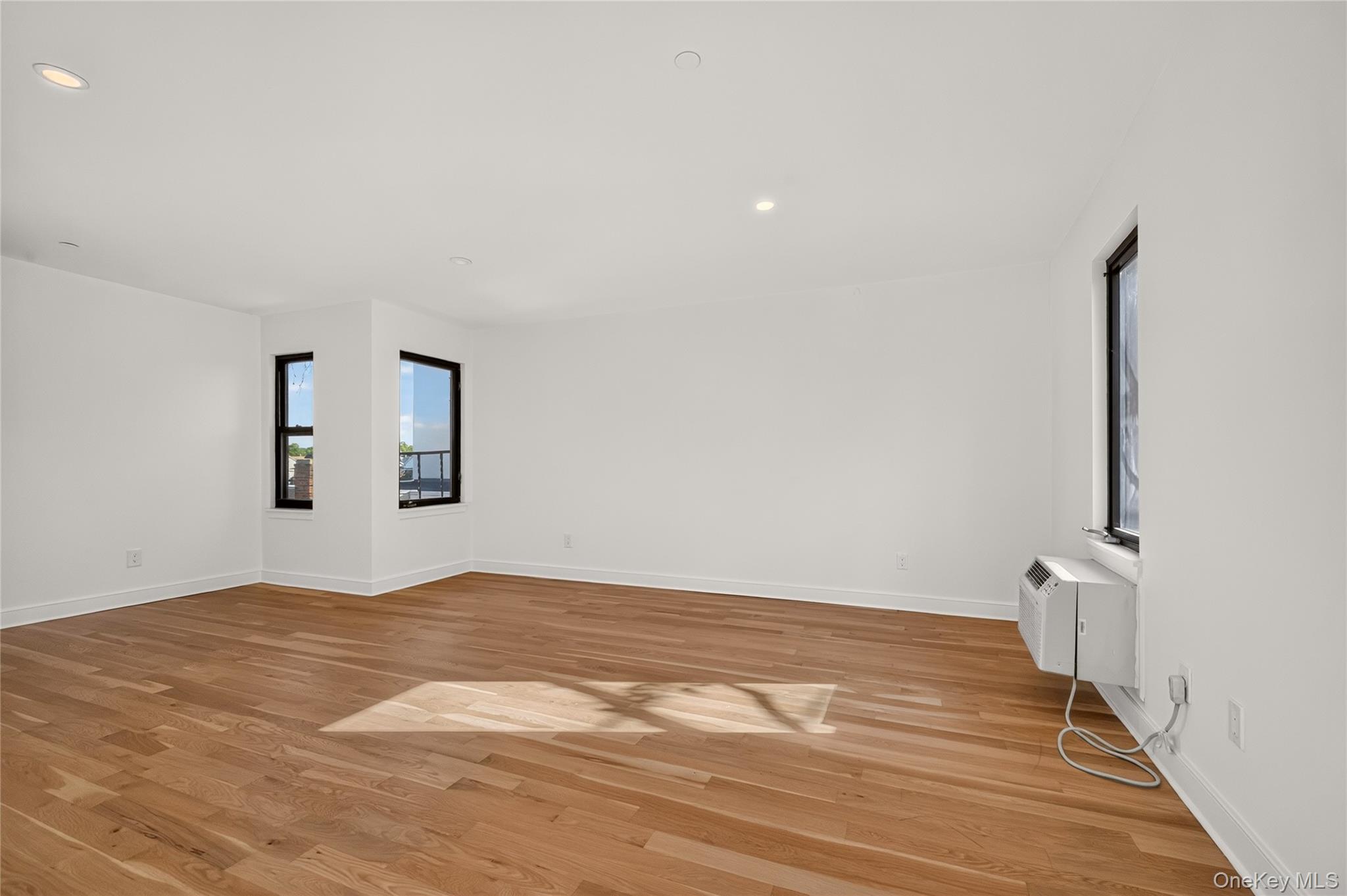 1 Herbert Avenue, Unit 2C photo 5