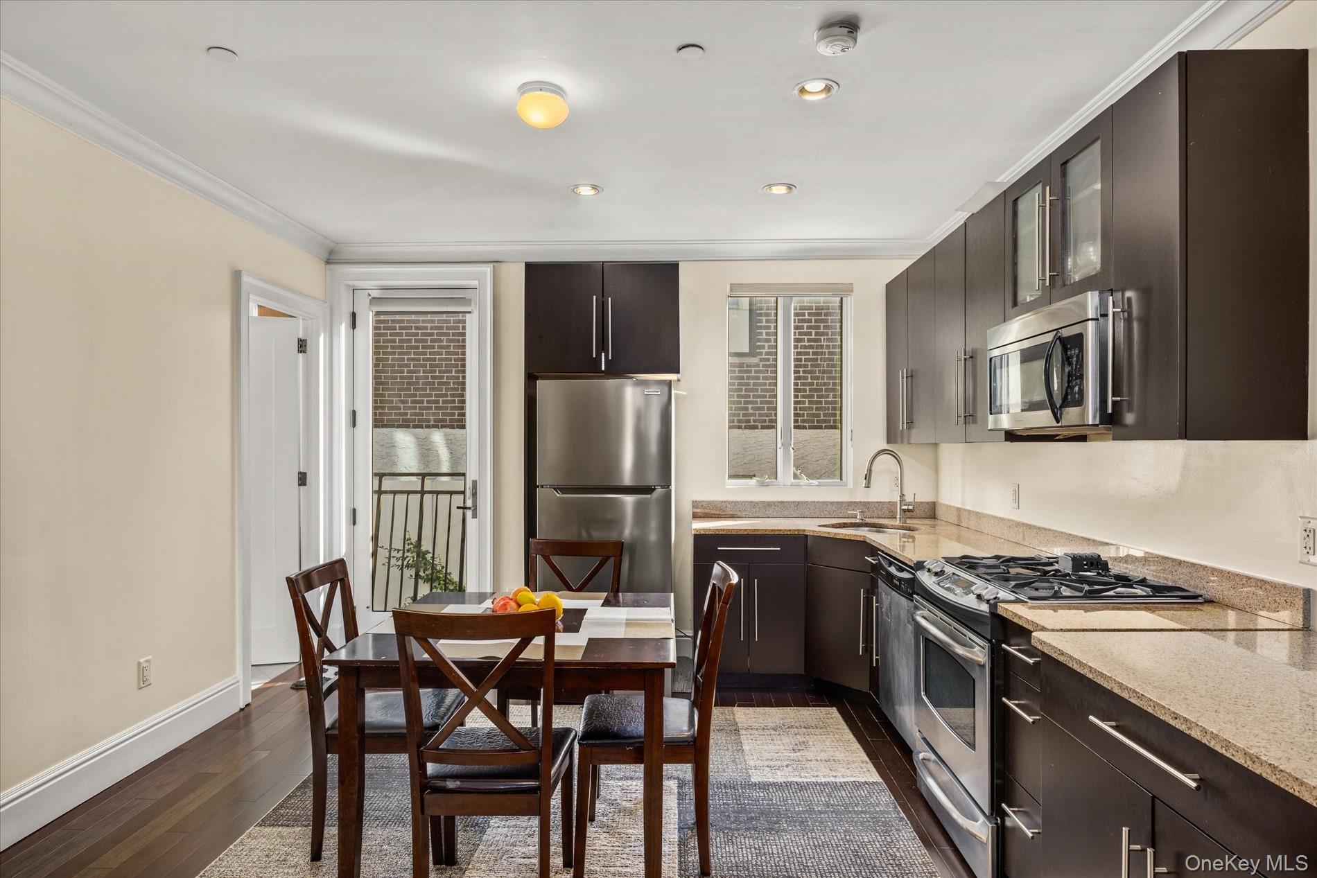 6641 69th Street, Unit 1E photo 4
