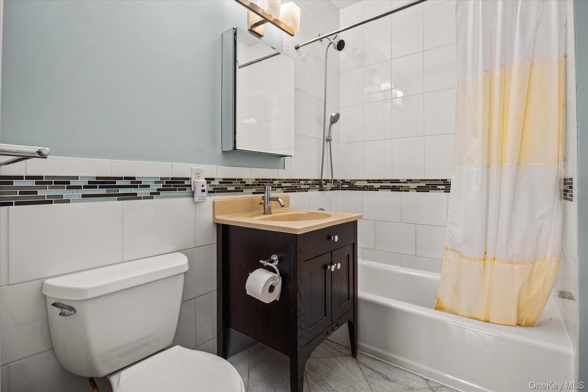 6641 69th Street, Unit 1E photo 11