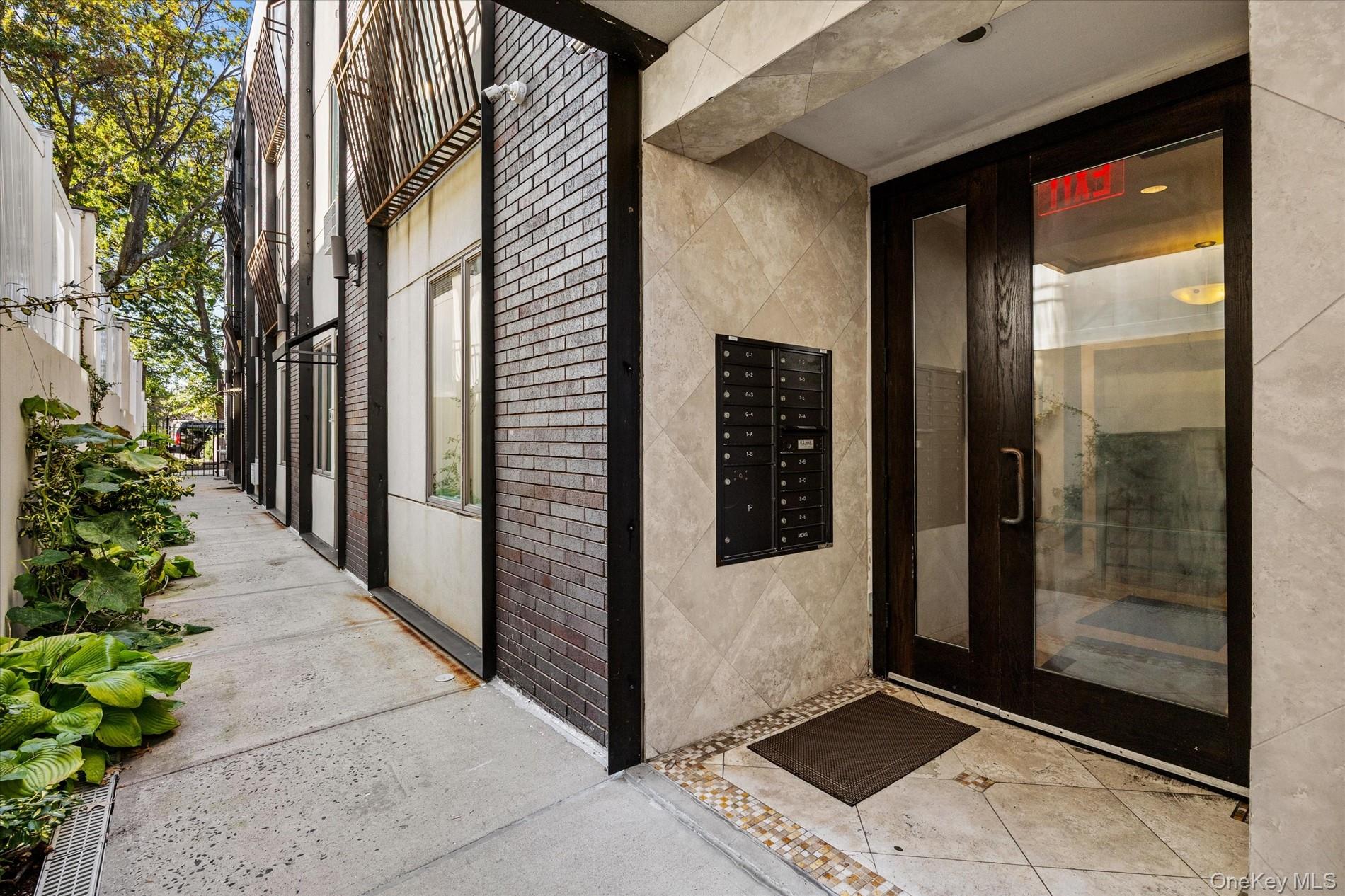6641 69th Street, Unit 1E photo 14