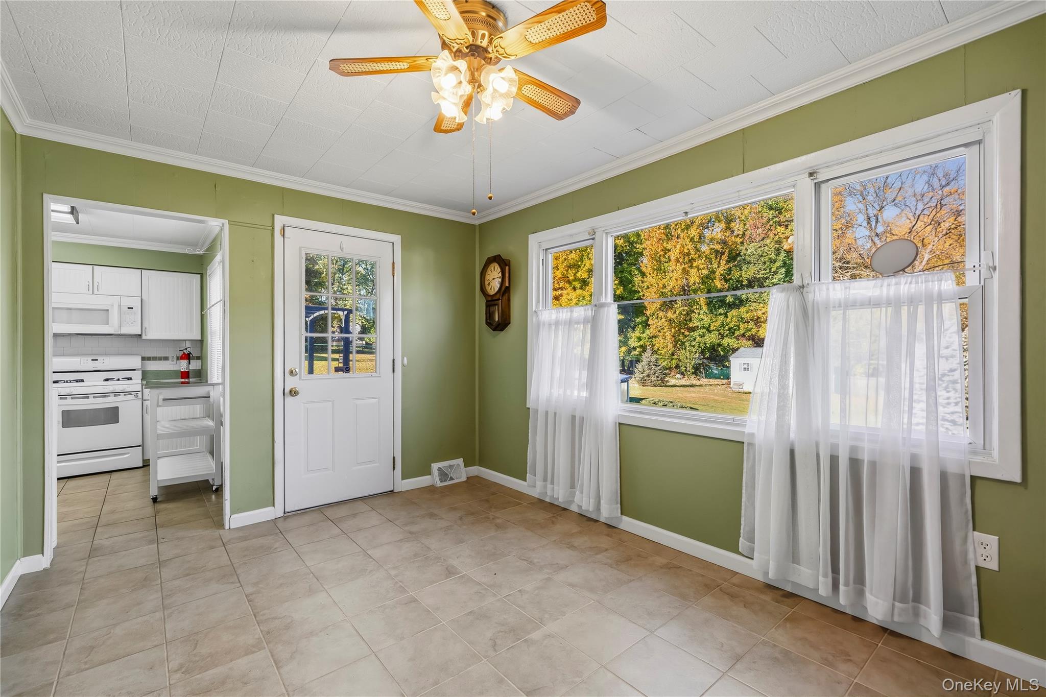 12 Woodland Road – For Sale photo 19