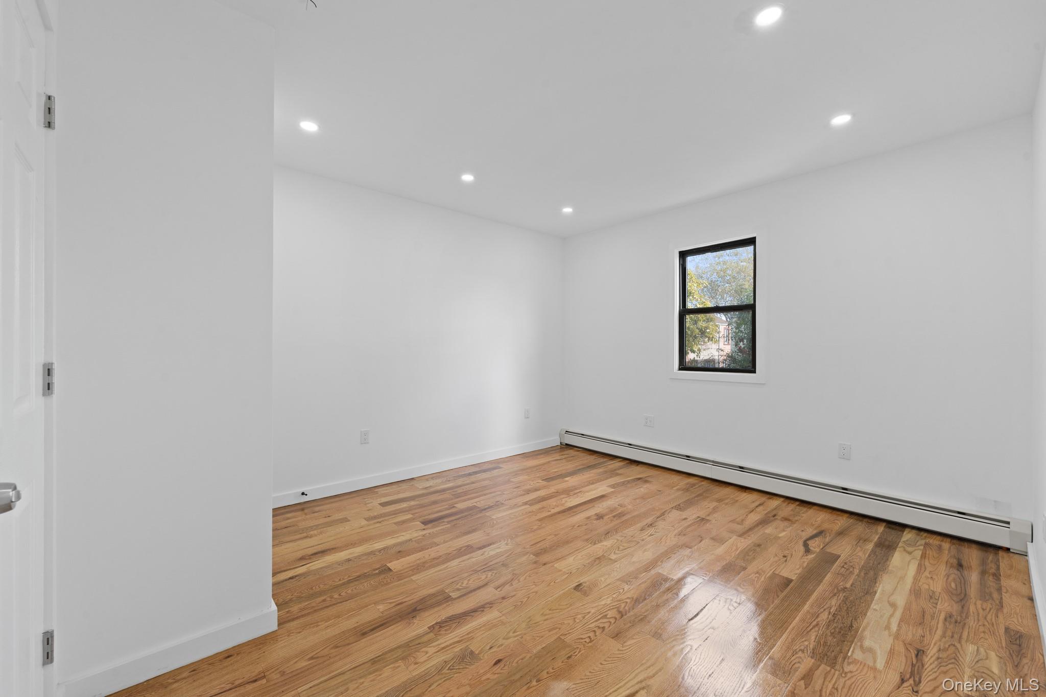 13515 Francis Lewis Boulevard – For Sale photo 7
