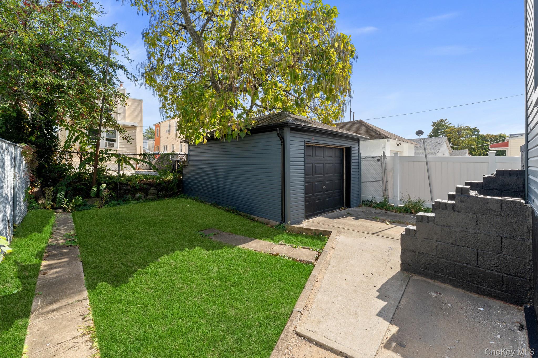13515 Francis Lewis Boulevard – For Sale photo 15
