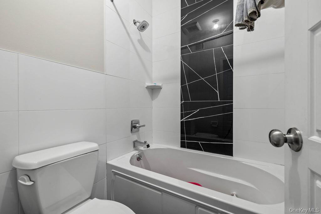 61 Blauvelt Road, Unit 102 photo 33