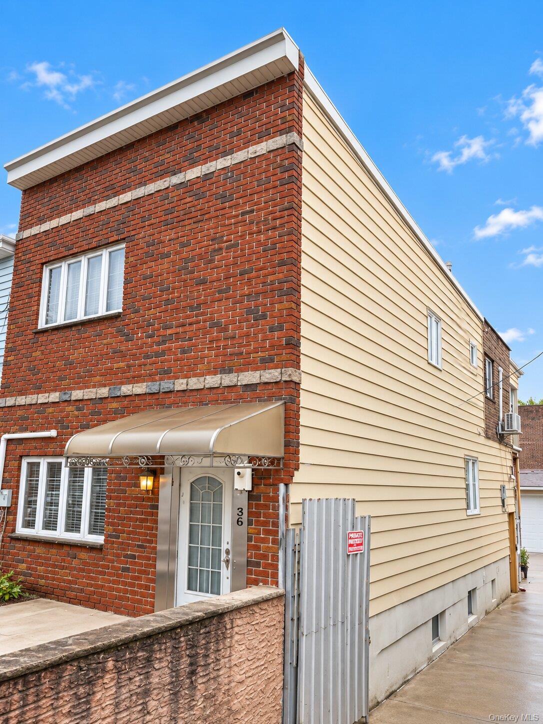 36 Marginal Street W – For Sale photo 3