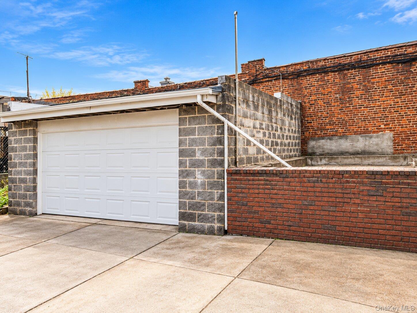 36 Marginal Street W – For Sale photo 4