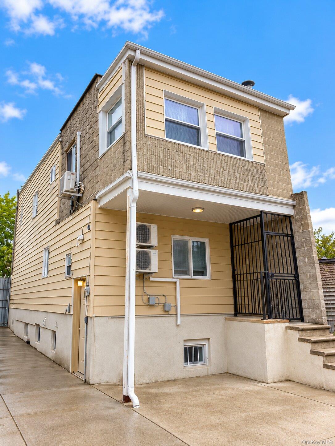 36 Marginal Street W – For Sale photo 2
