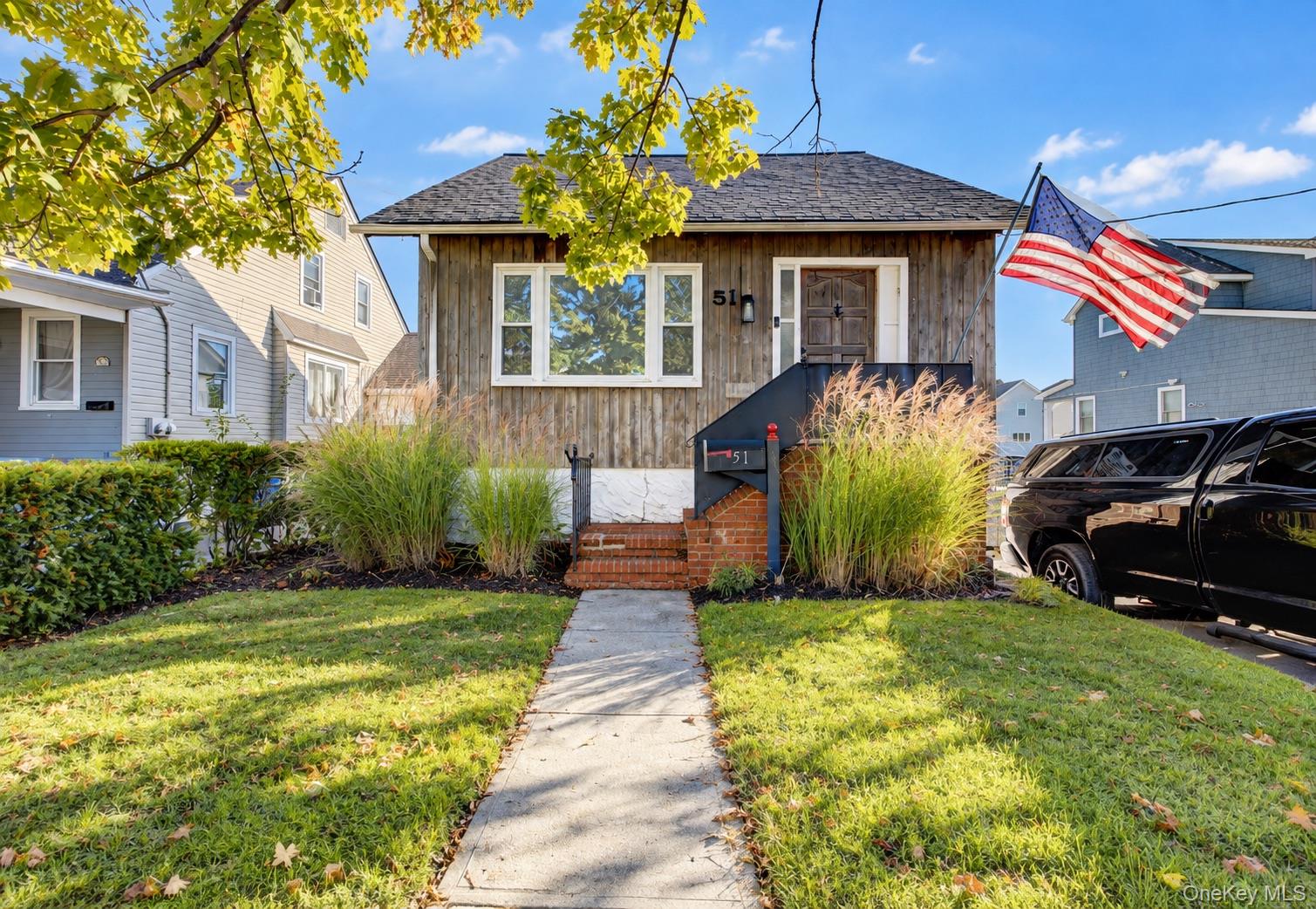 51 W 1st Street – For Rent