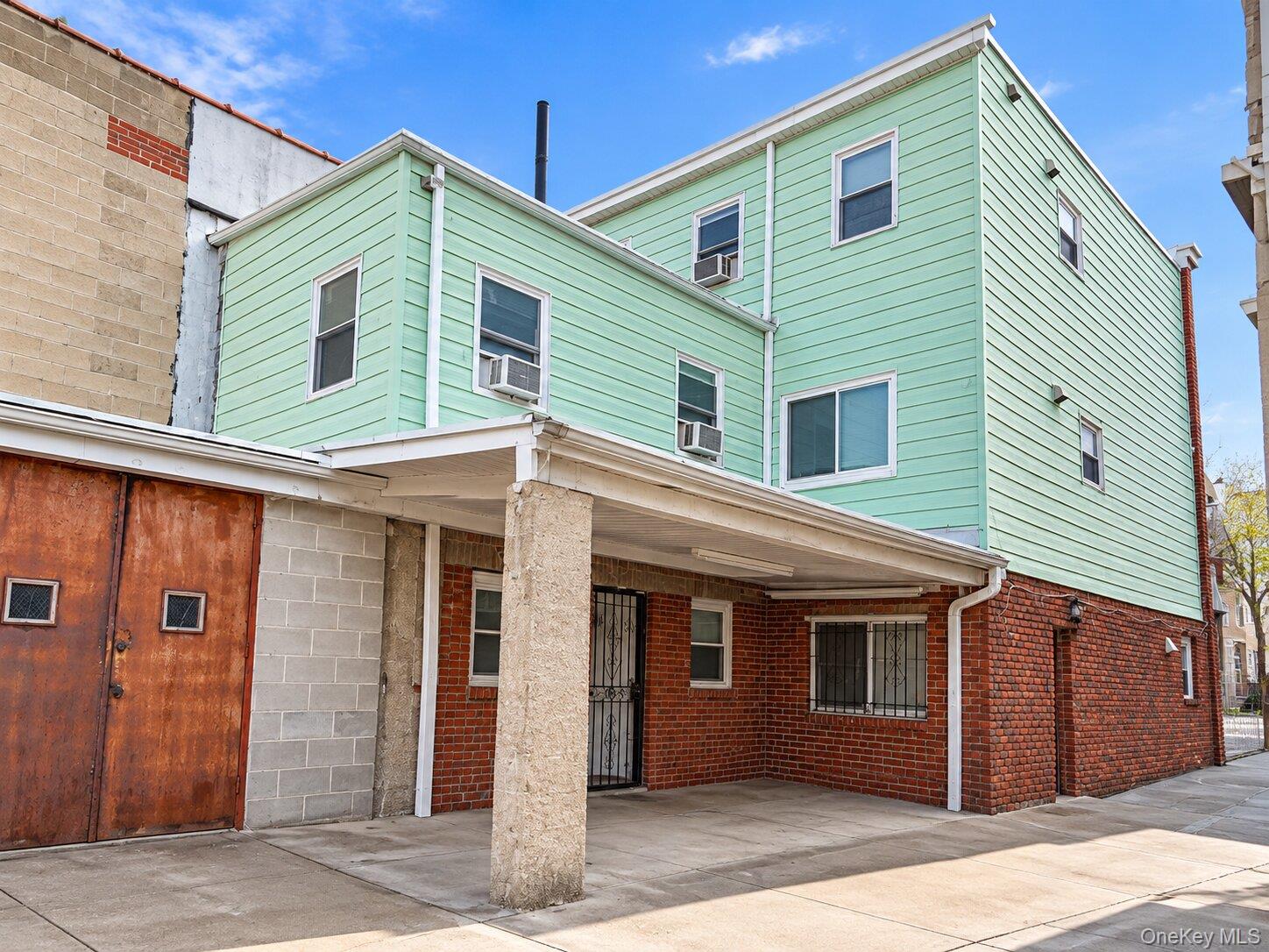 34 Marginal Street W – For Sale photo 3