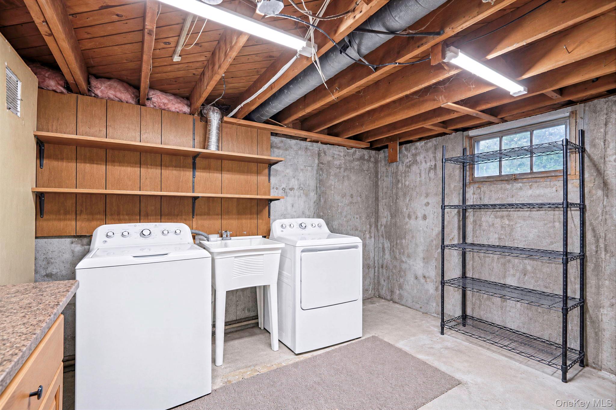 621 Connetquot Avenue – For Sale photo 28
