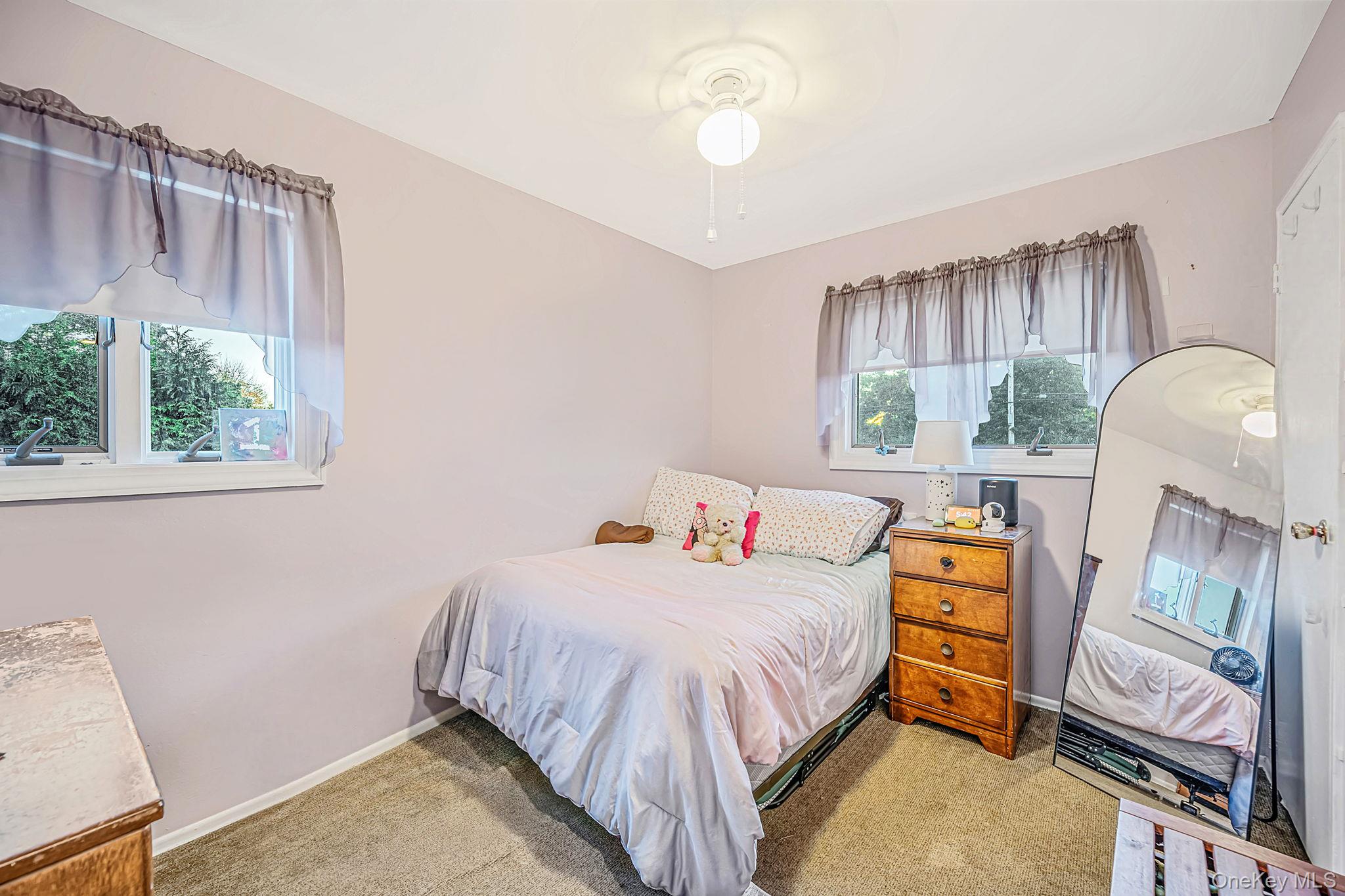 621 Connetquot Avenue – For Sale photo 16