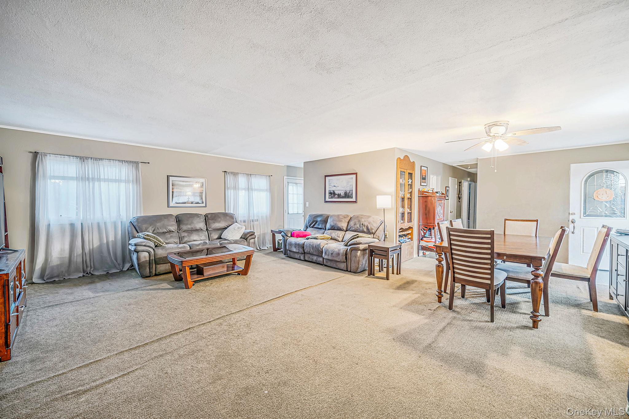 621 Connetquot Avenue – For Sale photo 7