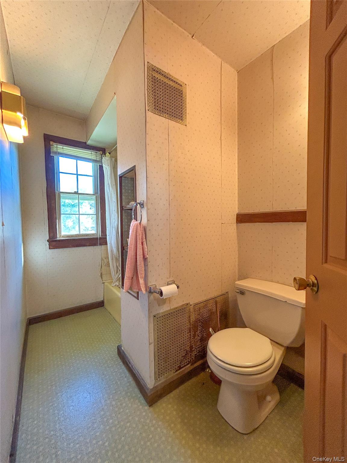 45 College Lane – For Sale photo 13