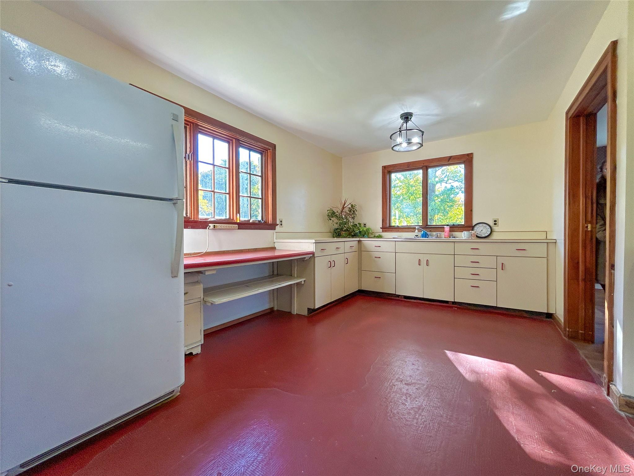 45 College Lane – For Sale photo 4