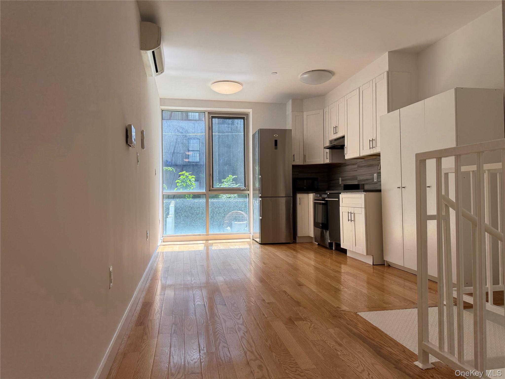 362 W 127th Street, Unit 1A photo 2