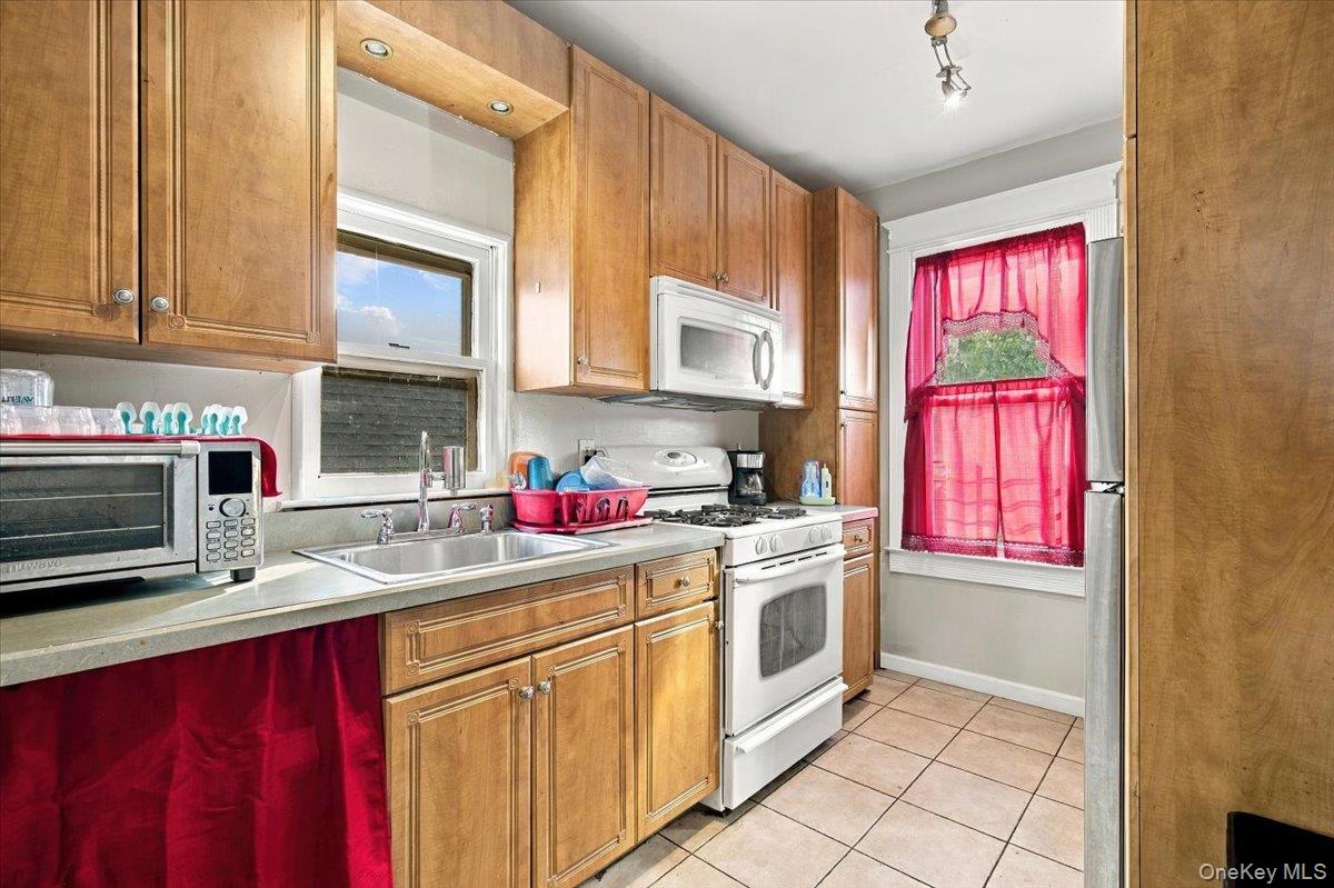 1529 Gillespie Avenue – For Sale photo 6