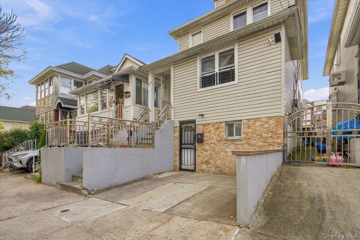 1529 Gillespie Avenue – For Sale photo 2
