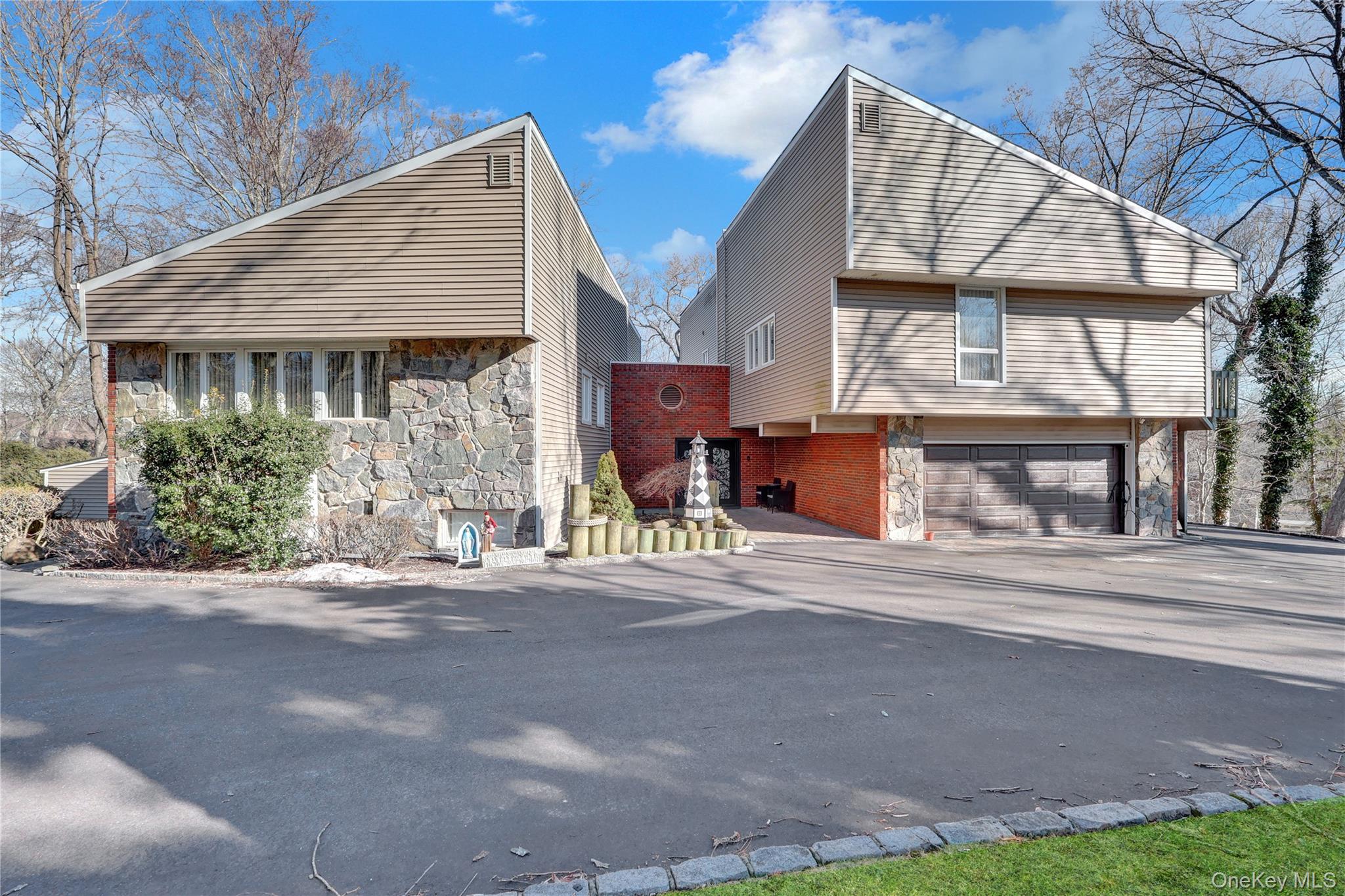 2 Riverview Terrace – For Sale photo 2