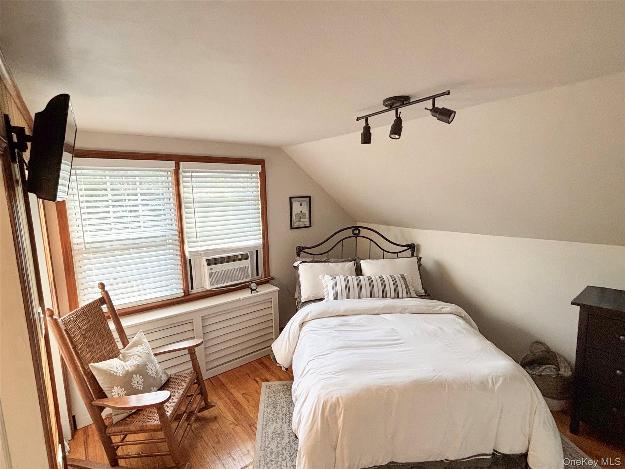 171 Smith Avenue – For Sale photo 13