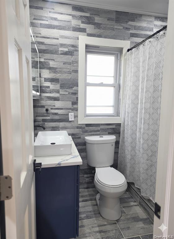 32-28 Utopia Parkway Utopia parkway – For Rent photo 4