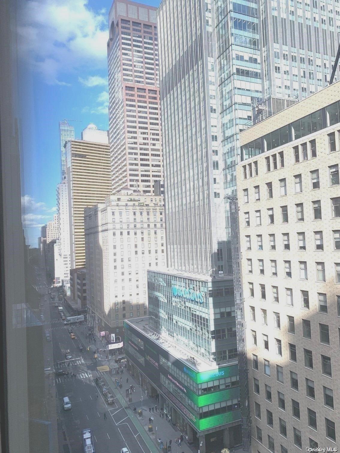1600 Broadway, Unit 15F photo 3