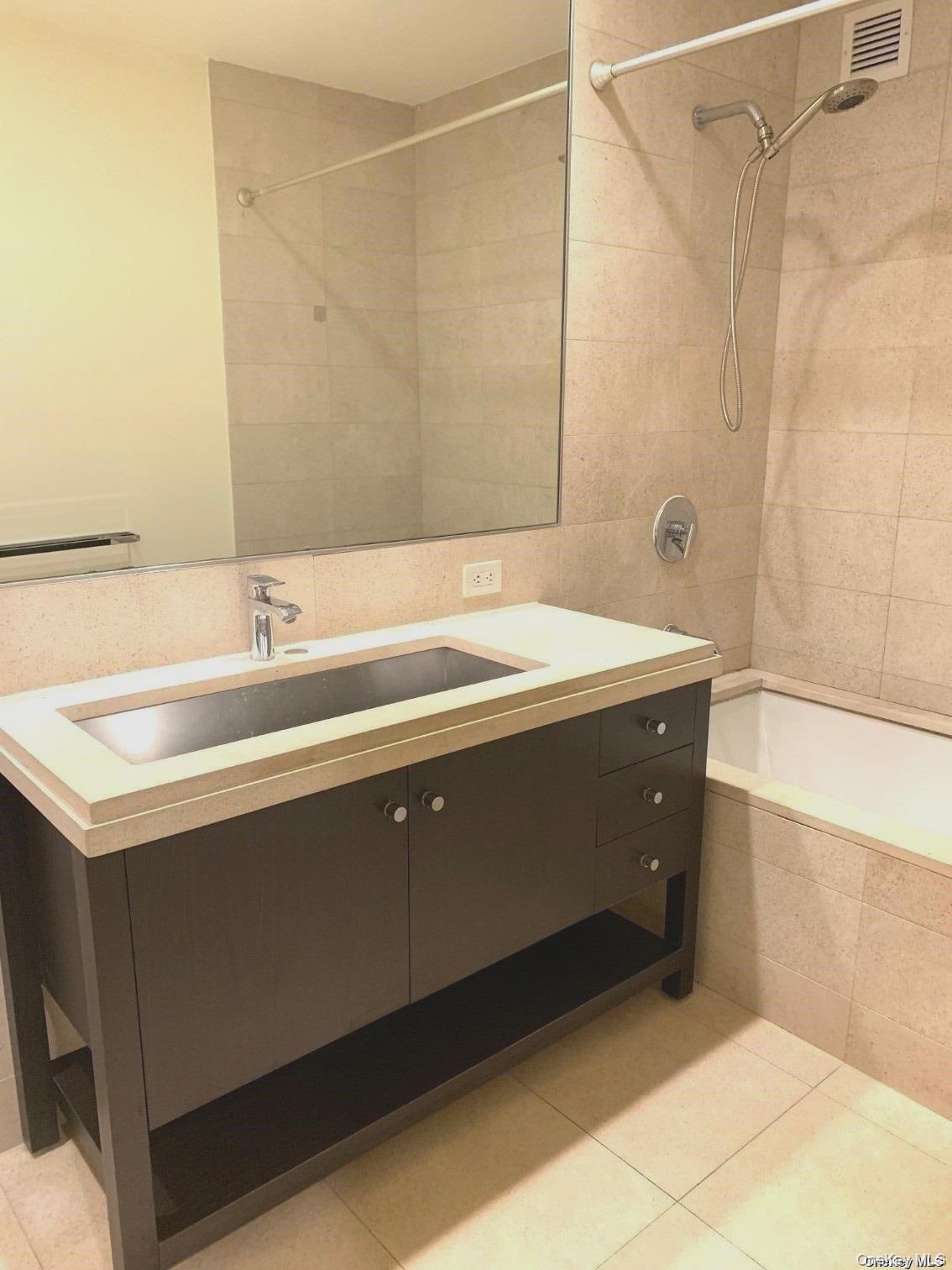 1600 Broadway, Unit 15F photo 17