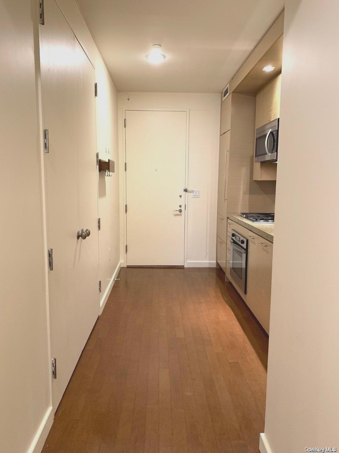 1600 Broadway, Unit 15F photo 5