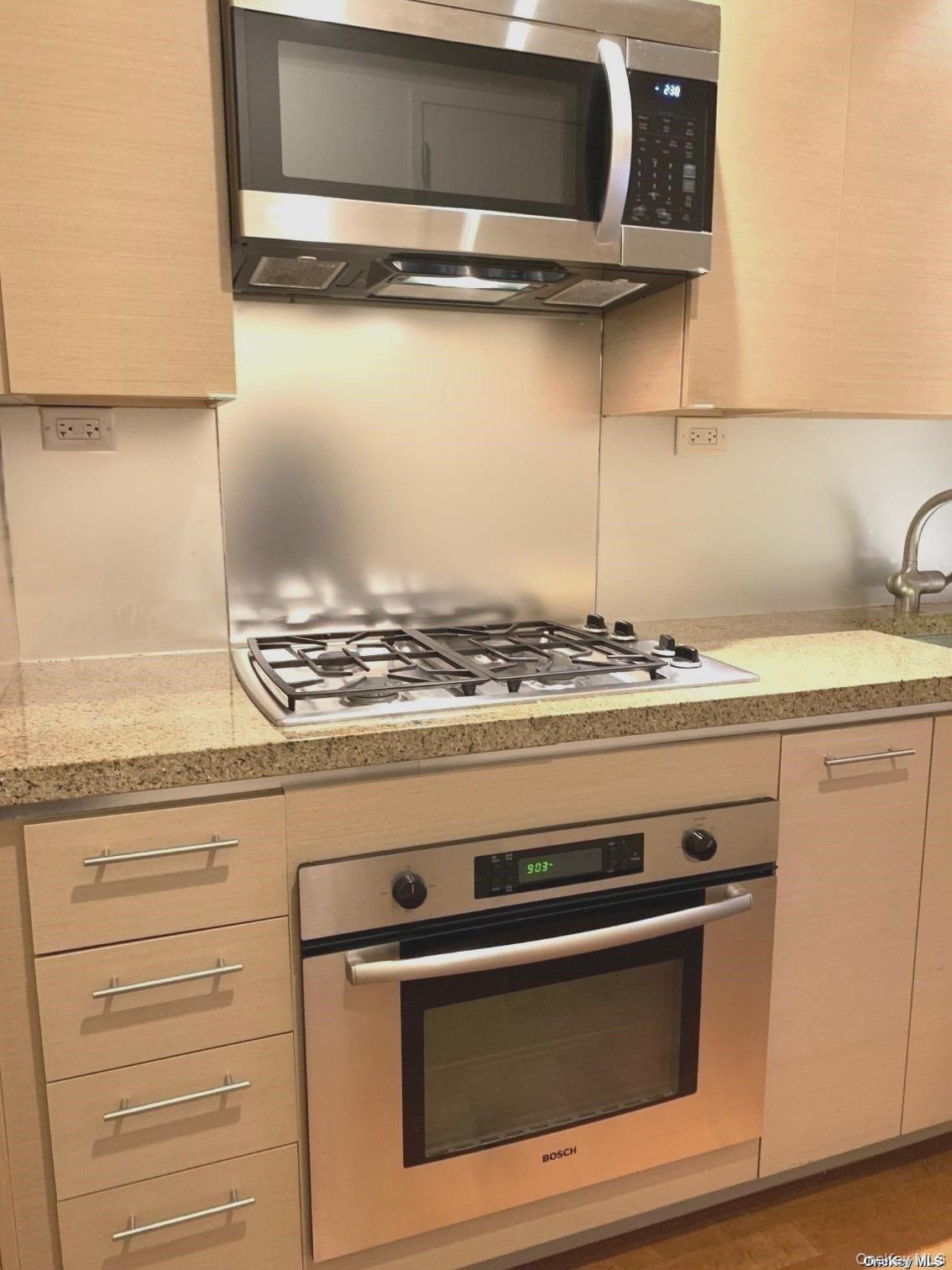 1600 Broadway, Unit 15F photo 10