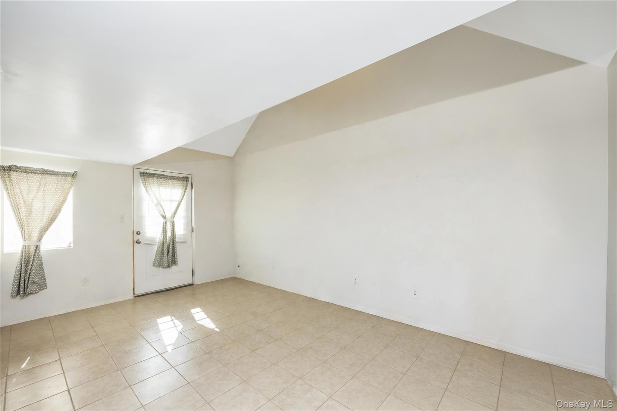 136 Elizabeth Street – For Sale photo 19