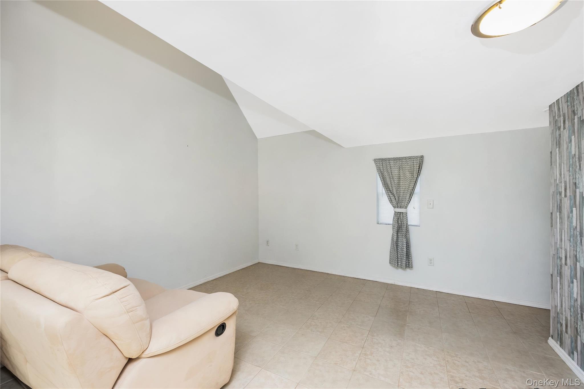 136 Elizabeth Street – For Sale photo 18