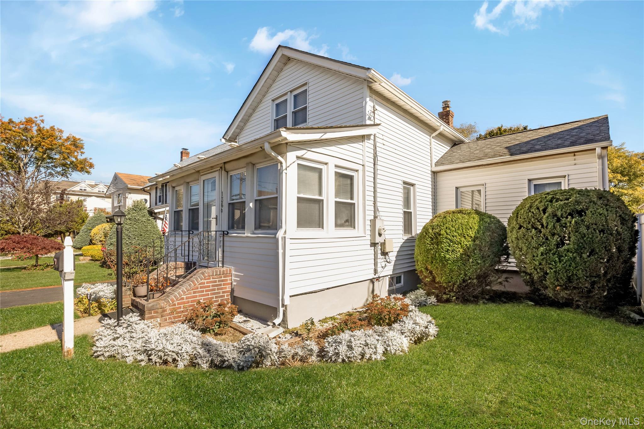 136 Elizabeth Street – For Sale photo 3