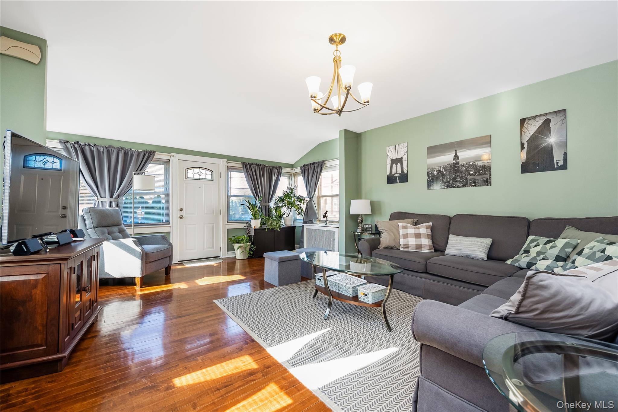136 Elizabeth Street – For Sale photo 5