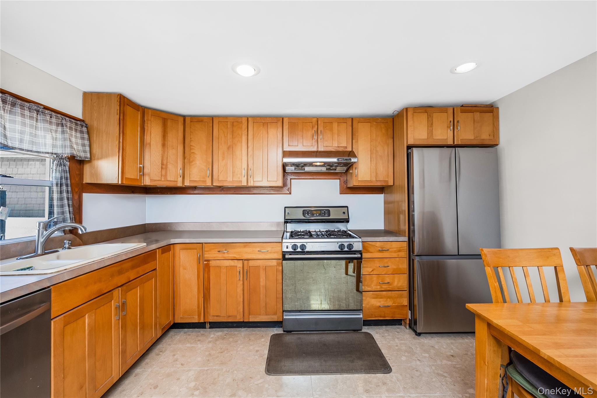136 Elizabeth Street – For Sale photo 9