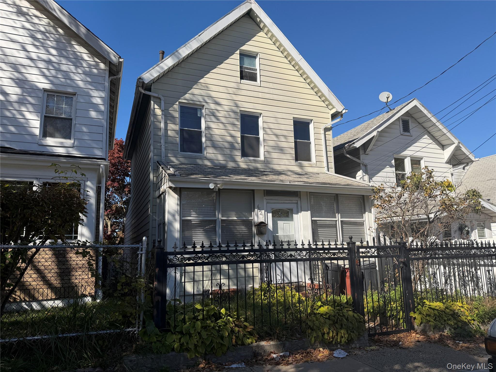 4529 Carpenter Avenue – For Rent