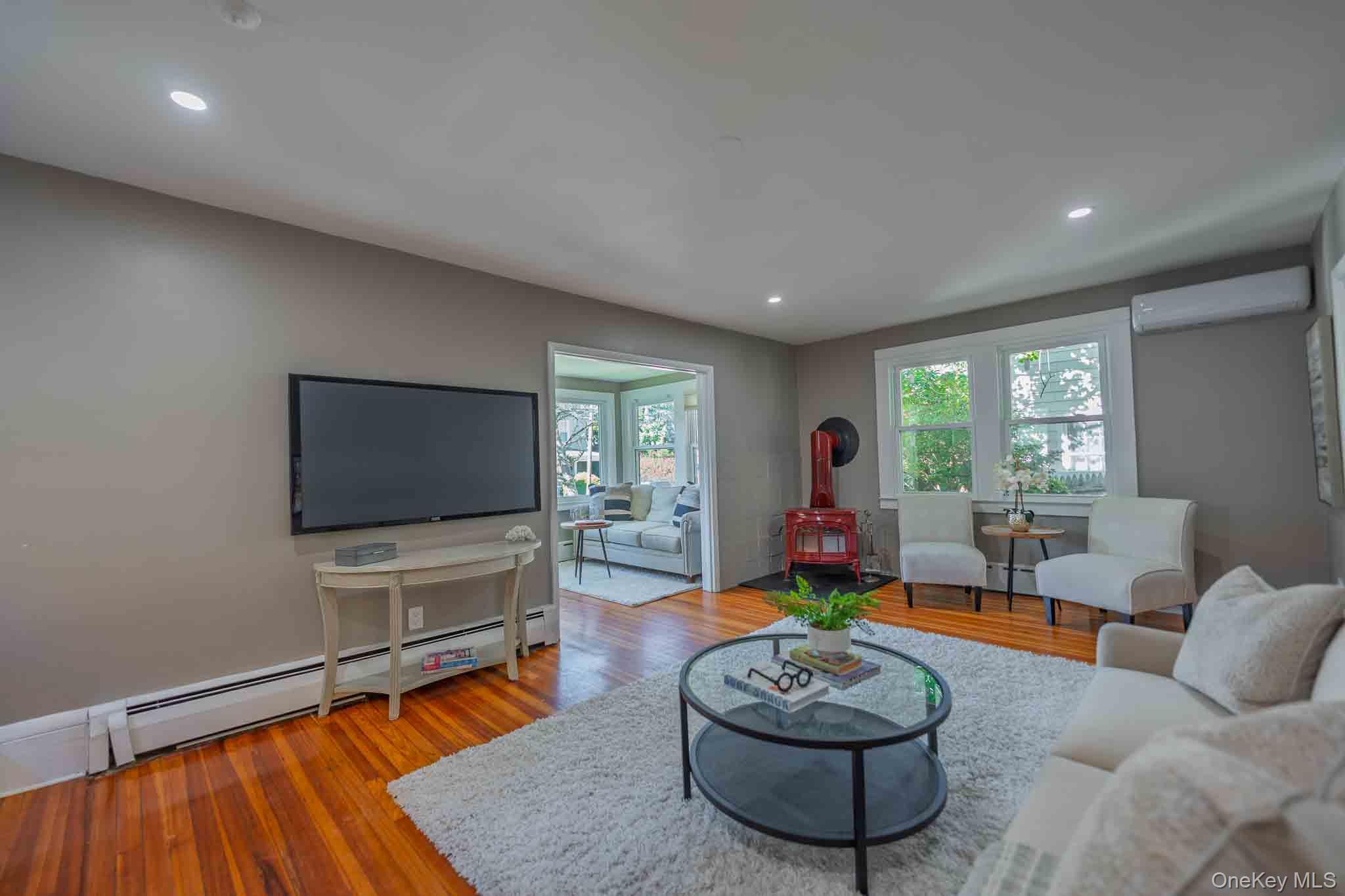 24 High Street – For Sale photo 10