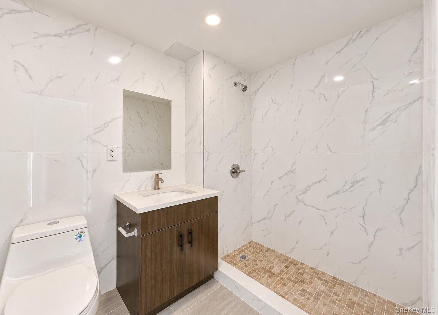 9730 64 Th Avenue, Unit 7B photo 4