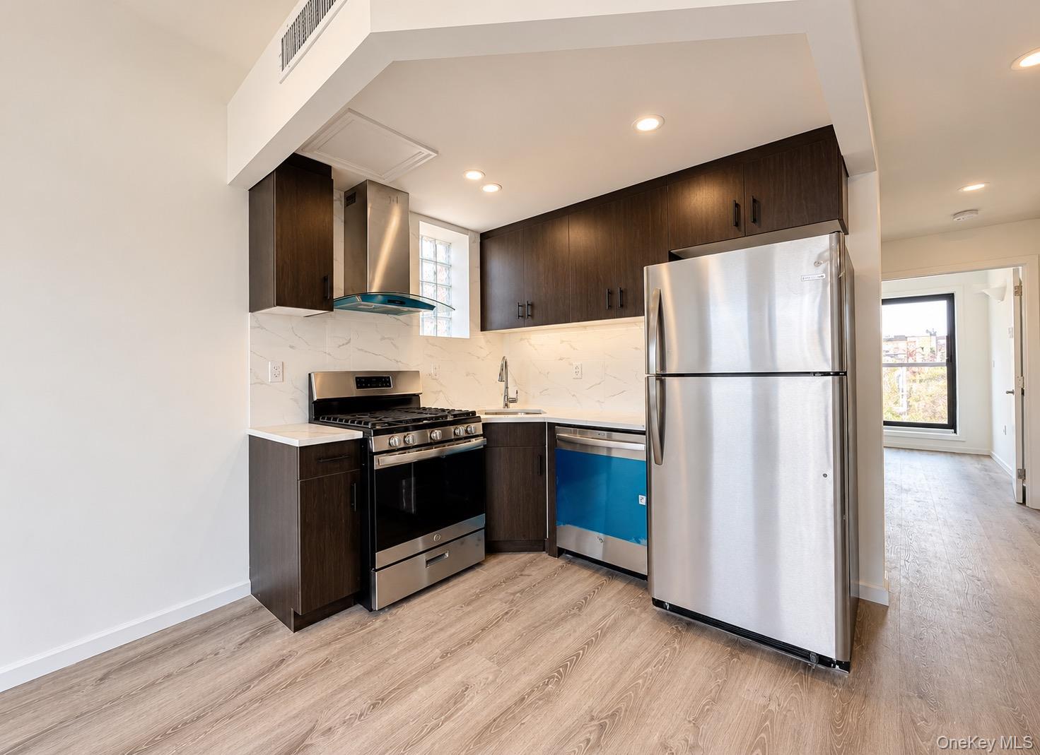 9730 64 Th Avenue, Unit 7B photo 2