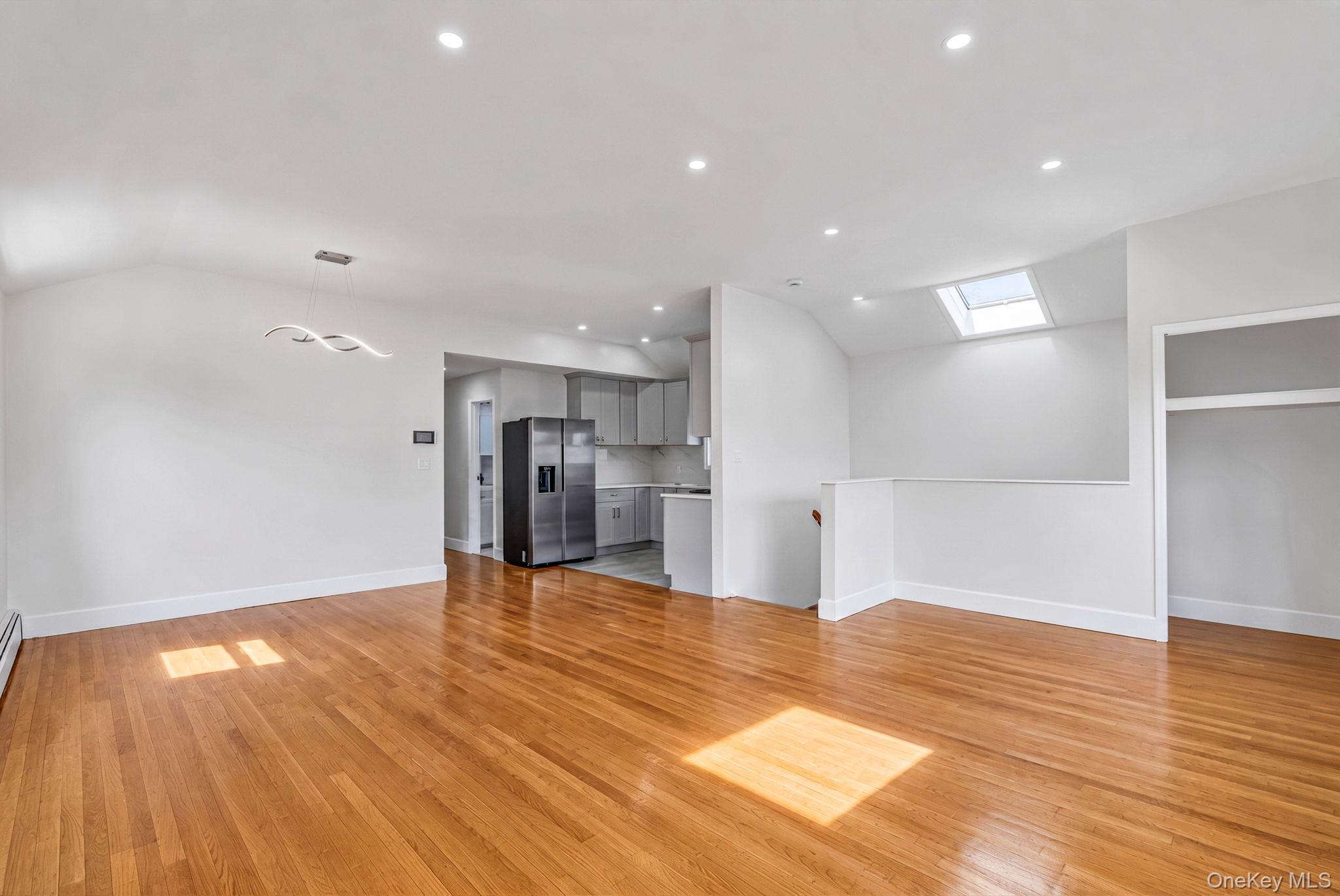 2317 Regina Avenue, Unit 2nd Floor photo 3