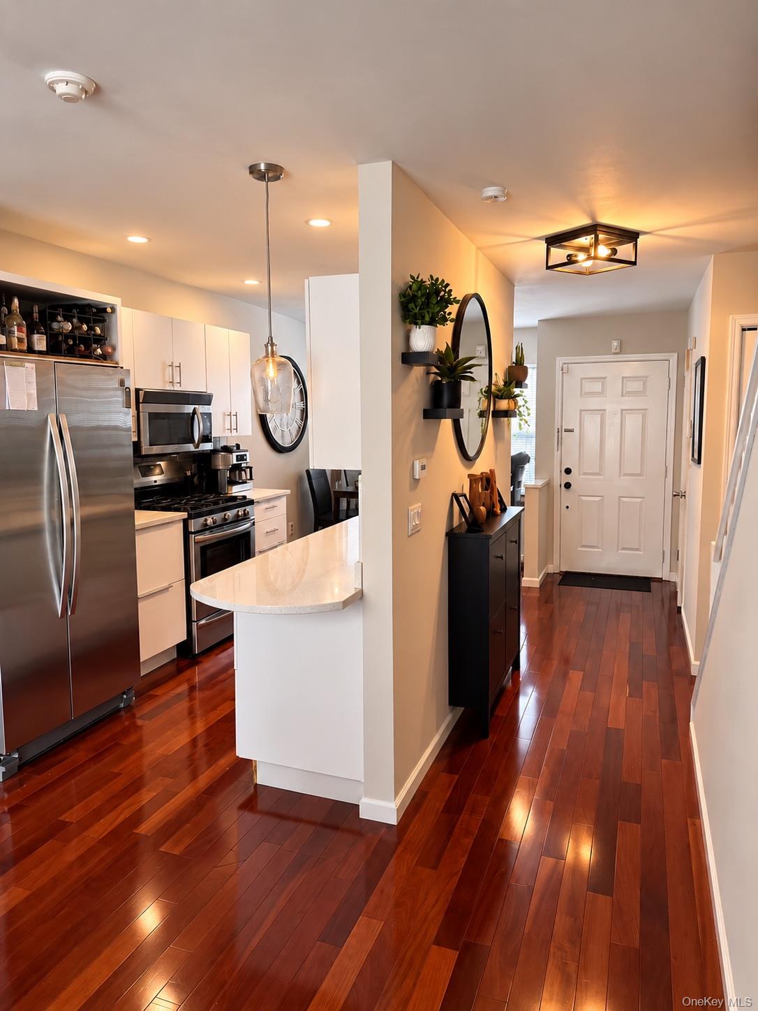 94 Leeward Lane – For Sale photo 3