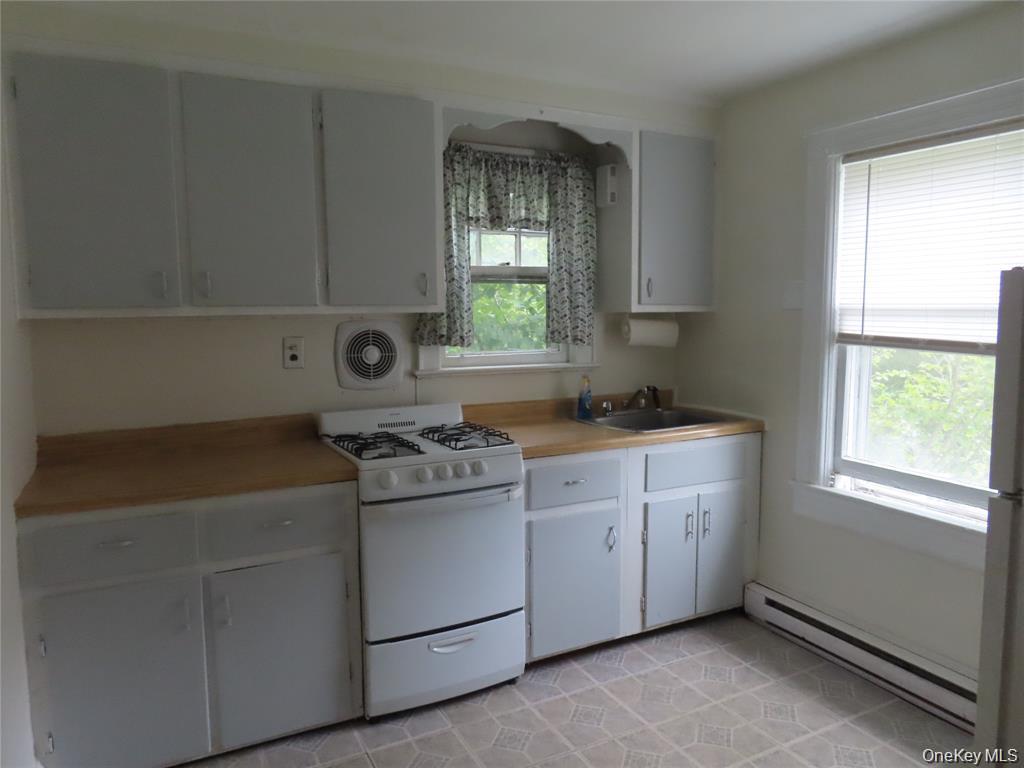 50 Pacific Street, Unit Upper photo 4