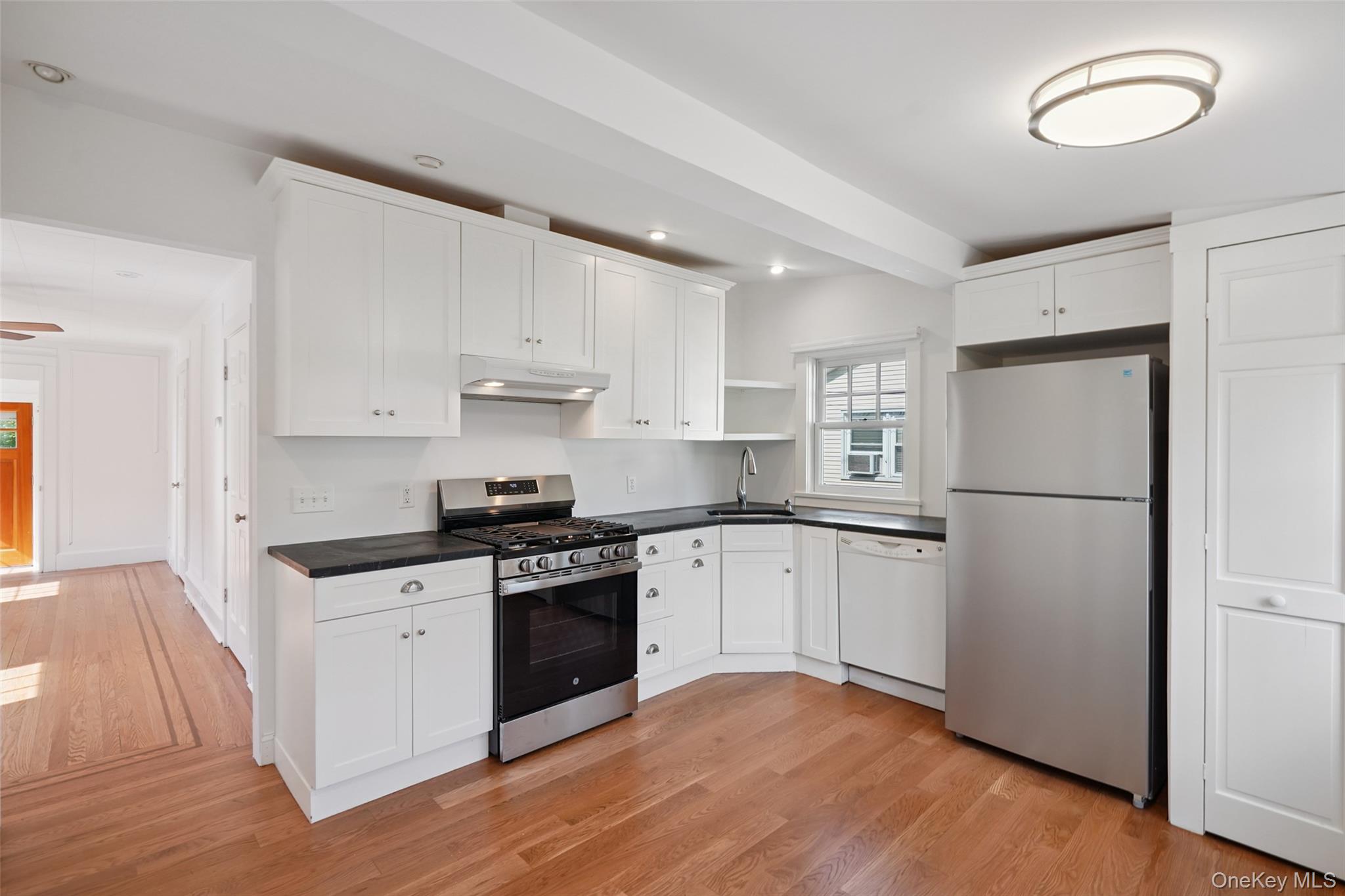 12 Ridgeland Manor – For Rent photo 8