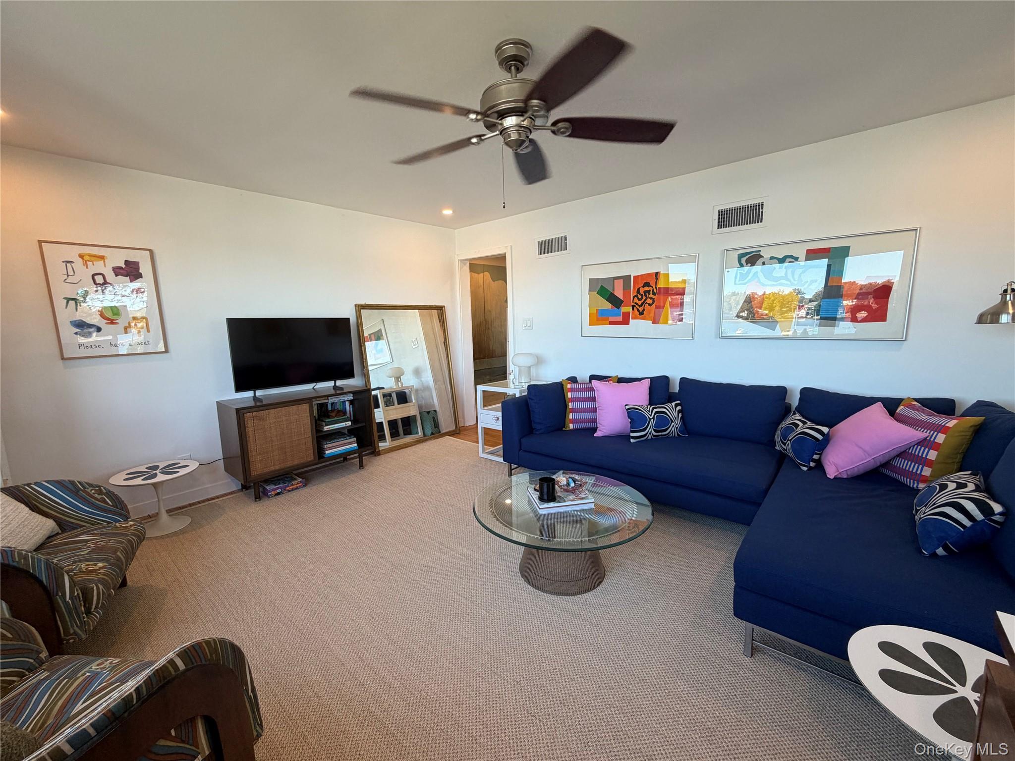 307 W Shore Road, Unit 4 photo 5