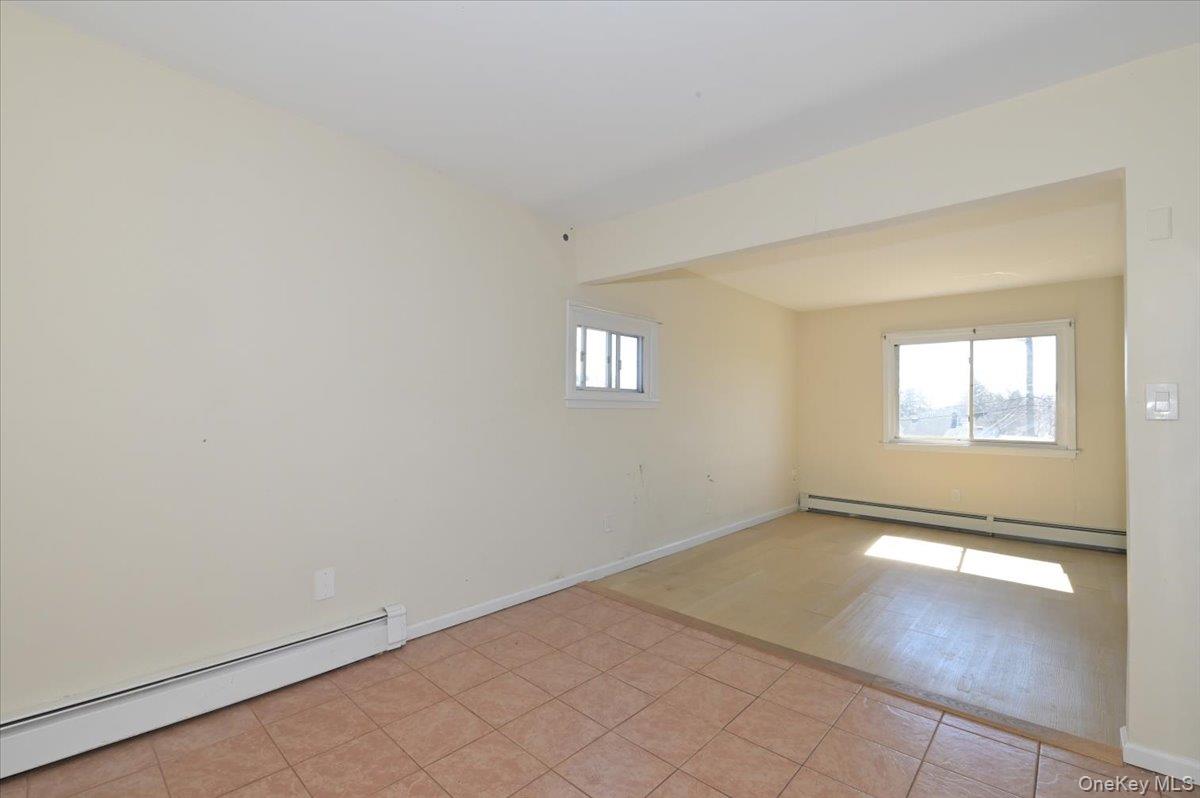 313 Warren Street – For Sale photo 5