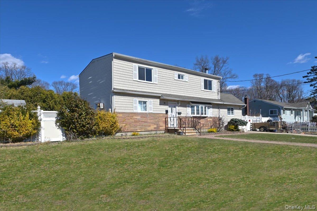 313 Warren Street – For Sale photo 2